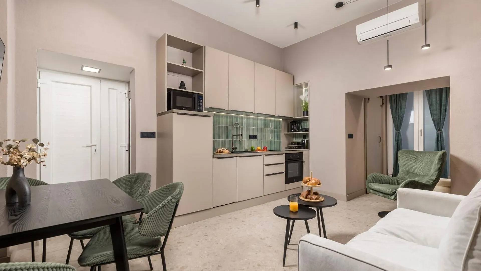Apartment Greenri Rijeka 0*,  Croatia